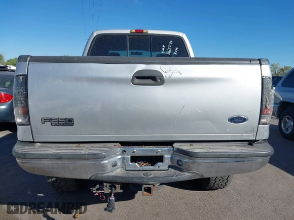 2003 Ford Super Duty F-250 XL with VIN 1FTNW21S83EB65527, listed as a IAAI auction lot 41982595 with 229,768 mi miles. Bid and sale history available at carsss.com. Image 16.