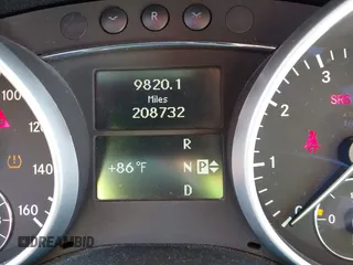 2008 Mercedes-Benz M 350 с VIN 4JGBB86E28A319325, выставлен на аукционе IAAI как лот 42238563 с пробегом 208 732 миль миль и . История ставок и продаж доступна на DreamBid. Изображение 12.