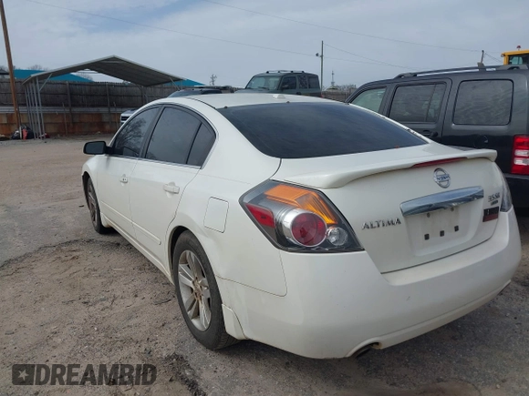 2010 Nissan Altima 3.5 SR with VIN 1N4BL2AP9AN472392, listed as a IAAI auction lot 41756373 with 225,735 mi miles. Bid and sale history available at carsss.com. Image 3.