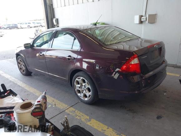 2011 Ford Fusion SE with VIN 3FAHP0HAXBR160083, listed as a IAAI auction lot 41964198 with 114,552 mi miles. Bid and sale history available at carsss.com. Image 3.