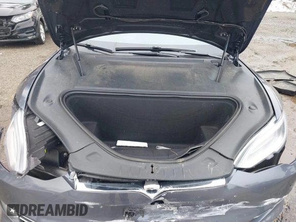 2020 Tesla Model S Long Range z VIN 5YJSA1E26LF413519, wystawiony jako IAAI lot #41742512 z przebiegiem 40 765 mil mil oraz . Historia ofert i sprzedaży dostępna na DreamBid. Obrazek 10.