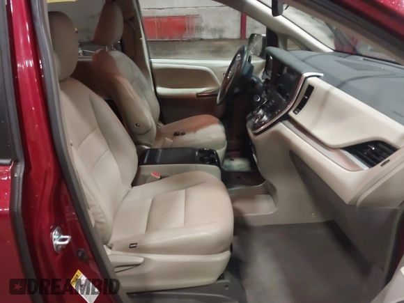 2015 Toyota Sienna LE AAS with VIN 5TDKK3DC2FS609296, listed as a IAAI auction lot 41842166 with 160,342 mi miles. Bid and sale history available at carsss.com. Image 5.