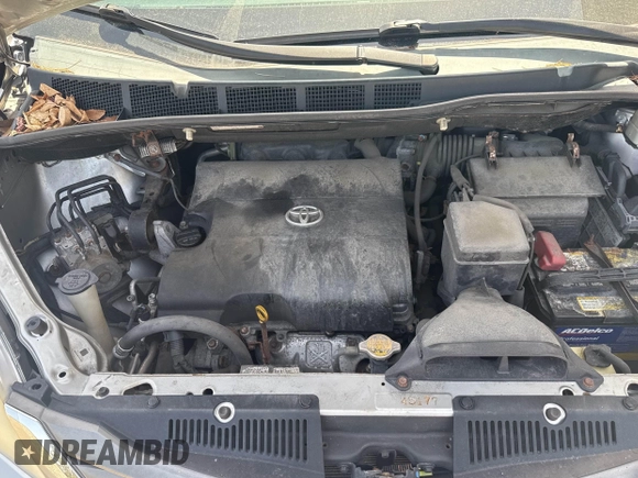 2011 Toyota Sienna XLE with VIN 5TDDK3DC3BS007297, listed as a IAAI auction lot 42158709 with 208,274 mi miles and . Bid and sale history available at DreamBid. Image 10.