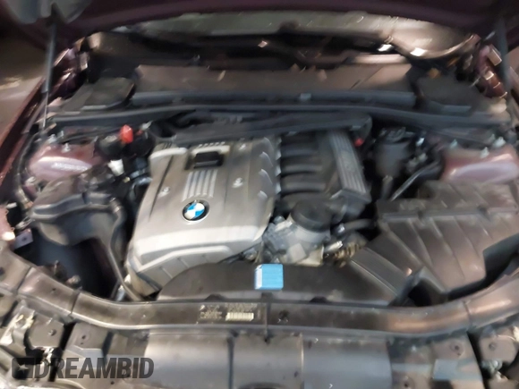 2006 BMW 3 Series 330xi with VIN WBAVD33526KV59403, listed as a IAAI auction lot 41908734 with 136,349 mi miles. Bid and sale history available at carsss.com. Image 10.