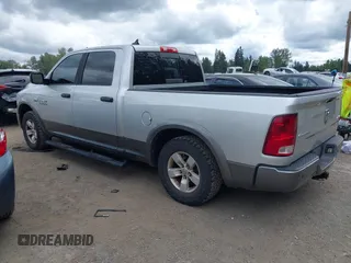 2013 Ram 1500 Lone Star z VIN 1C6RR7TT4DS704232, wystawiony jako IAAI lot #42202210 z przebiegiem 141 419 mil mil oraz . Historia ofert i sprzedaży dostępna na DreamBid. Obrazek 3.