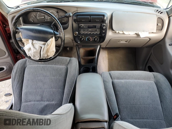 1997 Ford Explorer XLT z VIN 1FMDU35P1VZB19378, wystawiony jako Copart lot #63398615 z przebiegiem 196 516 mil mil oraz Szkoda całkowita • Salvage title. Historia ofert i sprzedaży dostępna na DreamBid. Obrazek 8.