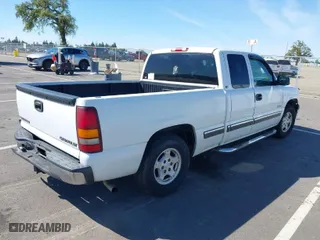 2001 Chevrolet Silverado 1500 LS with VIN 1GCEC19V61Z168966, listed as a IAAI auction lot 41824590 with 247,078 mi miles. Bid and sale history available at carsss.com. Image 4.