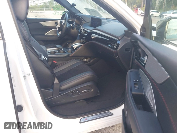 2024 Acura MDX w/A-Spec Package with VIN 5J8YE1H05RL017260, listed as a IAAI auction lot 41653295 with 11,332 mi miles. Bid and sale history available at carsss.com. Image 5.