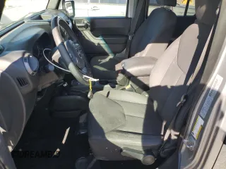2018 Jeep Wrangler Unlimited Sport S с VIN 1C4HJWDG3JL897731, выставлен на аукционе Copart как лот 41626735 с пробегом 111 857 миль миль и Списание • Salvage title. История ставок и продаж доступна на DreamBid. Изображение 7.