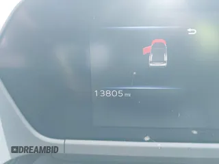 2024 Subaru Solterra Premium z VIN JTMABABA6RA053657, wystawiony jako IAAI lot #42451075 z przebiegiem 13 805 mil mil oraz . Historia ofert i sprzedaży dostępna na DreamBid. Obrazek 16.
