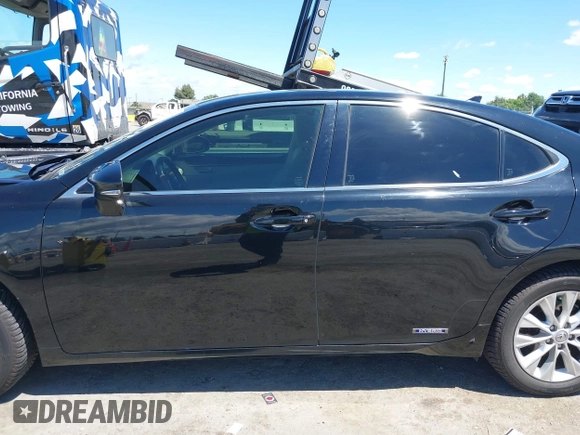 2013 Lexus ES 300h with VIN JTHBW1GG1D2034392, listed as a IAAI auction lot 42236596 with 207,830 mi miles and . Bid and sale history available at DreamBid. Image 14.