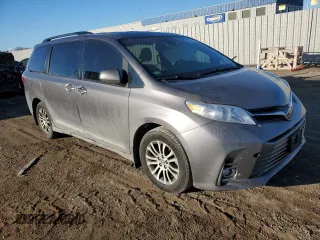 2019 Toyota Sienna XLE Auto Access Seat with VIN 5TDYZ3DC1KS019056, listed as a Copart auction lot 47094125 with 64,746 mi miles and Salvage Title. Bid and sale history available at carsss.com. Image 4.
