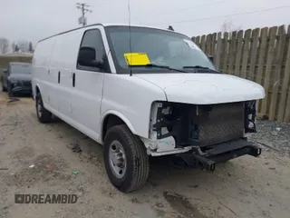 2020 Chevrolet Express Cargo Van with VIN 1GCWGBFP0L1138206, listed as a IAAI auction lot 41773760 with 94,272 mi miles. Bid and sale history available at carsss.com. Image 1.