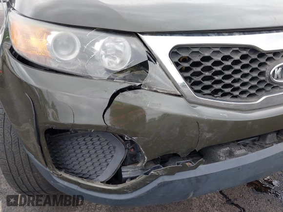 2011 Kia Sorento LX with VIN 5XYKT4A27BG139742, listed as a IAAI auction lot 42220847 with 240,172 mi miles and . Bid and sale history available at carsss.com. Image 12.