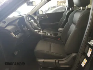 2024 Mitsubishi Outlander ES z VIN JA4J3UA84RZ074662, wystawiony jako Copart lot #55206415 z przebiegiem 17 170 mil mil oraz Czysty tytuł • Clean title. Historia ofert i sprzedaży dostępna na DreamBid. Obrazek 7.