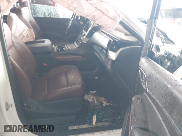 2019 Chevrolet Suburban Premier with VIN 1GNSKJKJ2KR354283, listed as a IAAI auction lot 39548082 with Not Provided miles and . Bid and sale history available at DreamBid. Image 5.