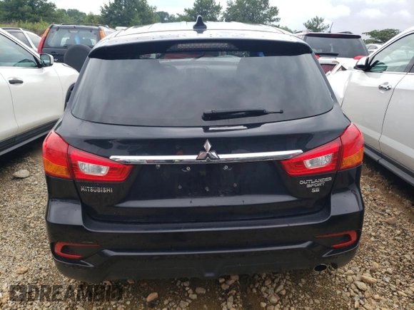 2019 Mitsubishi Outlander SE with VIN JA4AP4AU7KU017439, listed as a Copart auction lot 55813775 with Not provided miles and Clean title. Bid and sale history available at DreamBid. Image 6.