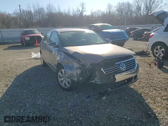 2006 Volkswagen Passat Value Edition z VIN WVWAK73C06P027101, wystawiony jako Copart lot #46810855 z przebiegiem 116 246 mil mil oraz Szkoda całkowita • Salvage title. Historia ofert i sprzedaży dostępna na DreamBid. Obrazek 11.