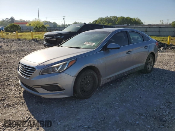 2016 Hyundai Sonata SE with VIN 5NPE24AF1GH303666, listed as a Copart auction lot 52843125 with 154,633 mi miles and Clean Title. Bid and sale history available at carsss.com. Image 1.