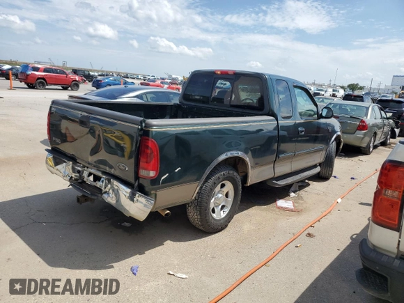 2002 Ford F-150 XL z VIN 1FTRX17W52NB81525, wystawiony jako Copart lot #57981075 z przebiegiem 236 673 mil mil oraz Szkoda całkowita • Salvage title. Historia ofert i sprzedaży dostępna na DreamBid. Obrazek 3.