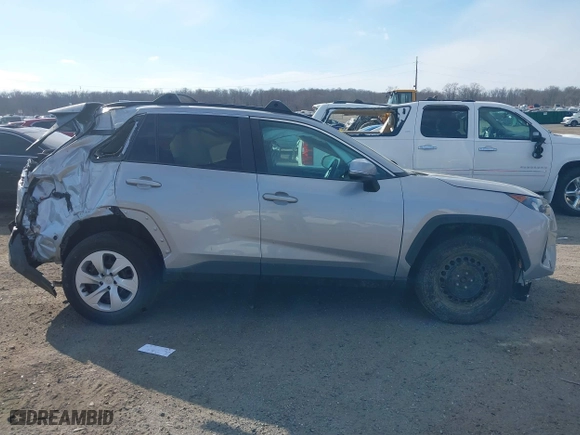 2020 Toyota RAV4 LE with VIN 2T3G1RFV7LW117920, listed as a IAAI auction lot 41637642 with 76,099 mi miles. Bid and sale history available at carsss.com. Image 13.