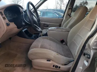 1998 Ford Explorer XLT с VIN 1FMZU35P7WZC25602, выставлен на аукционе Copart как лот 81112304 с пробегом 99 614 миль миль и Списание • Salvage title. История ставок и продаж доступна на DreamBid. Изображение 7.