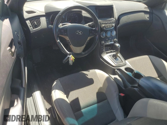 2013 Hyundai Genesis Coupe Premium z VIN KMHHT6KD7DU099360, wystawiony jako Copart lot #56168185 z przebiegiem 121 118 mil mil oraz Szkody całkowita. Historia ofert i sprzedaży dostępna na DreamBid. Obrazek 8.