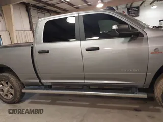 2022 Ram 2500 Big Horn with VIN 3C6UR5DL6NG404729, listed as a IAAI auction lot 41454034 with 44,212 mi miles. Bid and sale history available at carsss.com. Image 14.