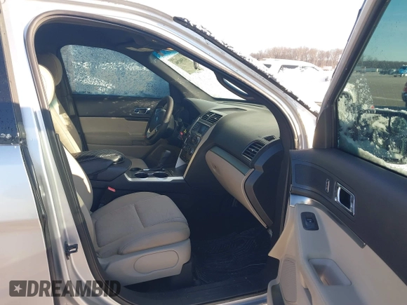 2015 Ford Explorer z VIN 1FM5K7B95FGB20215, wystawiony jako IAAI lot #41590299 z przebiegiem 194 671 mil mil oraz . Historia ofert i sprzedaży dostępna na DreamBid. Obrazek 5.
