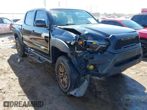 2012 Toyota Tacoma PreRunner z VIN 3TMJU4GN7CM128397, wystawiony jako IAAI lot #41676286 z przebiegiem 148 113 mil mil oraz . Historia ofert i sprzedaży dostępna na DreamBid. Obrazek 6.
