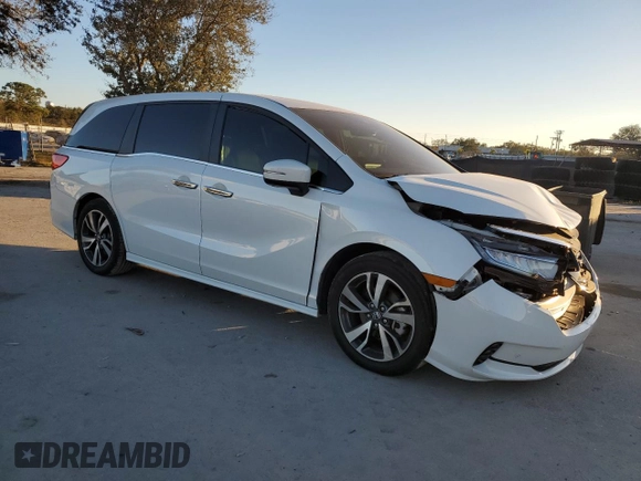 2021 Honda Odyssey Touring with VIN 5FNRL6H80MB004469, listed as a Copart auction lot 87837905 with 54,472 mi miles and Non Repairable. Bid and sale history available at carsss.com. Image 4.