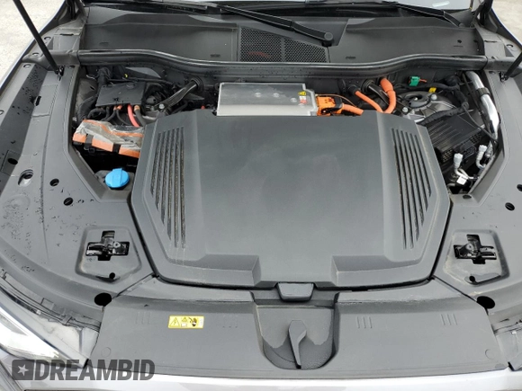 2022 Audi e-tron Premium with VIN WA1AABGE1NB022142, listed as a Copart auction lot 55533575 with 46,599 mi miles and Salvage Title. Bid and sale history available at DreamBid. Image 12.