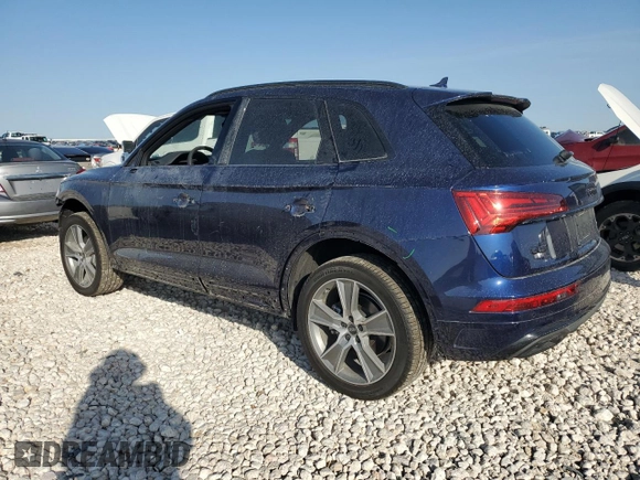 2025 Audi Q5 S line Premium z VIN WA1GAAFY3S2015351, wystawiony jako Copart lot #49959865 z przebiegiem 1249 mil mil oraz Szkody całkowita. Historia ofert i sprzedaży dostępna na DreamBid. Obrazek 2.