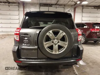 2011 Toyota RAV4 Sport z VIN 2T3RF4DV9BW093683, wystawiony jako IAAI lot #42548342 z przebiegiem 122 023 mil mil oraz . Historia ofert i sprzedaży dostępna na DreamBid. Obrazek 16.