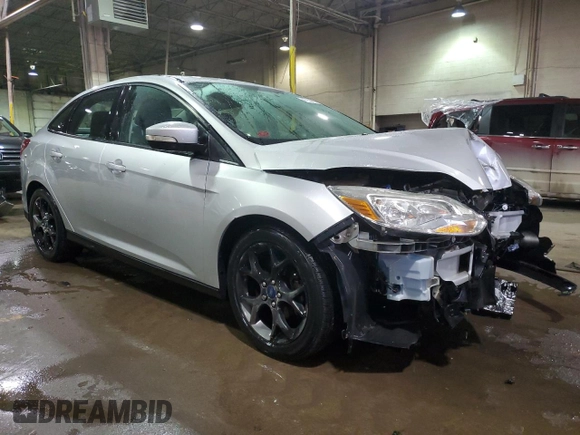 2014 Ford Focus SE with VIN 1FADP3F29EL299314, listed as a Copart auction lot 47750605 with 34,852 mi miles and Clean Title. Bid and sale history available at carsss.com. Image 4.