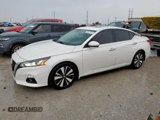 2020 Nissan Altima SV z VIN 1N4BL4DV8LC250981, wystawiony jako Copart lot #54977815 z przebiegiem 44 642 mil mil oraz Szkoda całkowita • Salvage title. Historia ofert i sprzedaży dostępna na DreamBid. Obrazek 1.