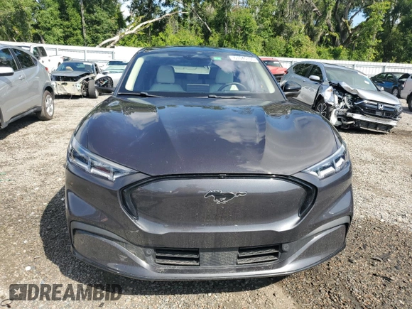 2022 Ford Mustang Mach-E Premium with VIN 3FMTK3SU1NMA57087, listed as a Copart auction lot 61045105 with 31,319 mi miles and Salvage title. Bid and sale history available at DreamBid. Image 5.