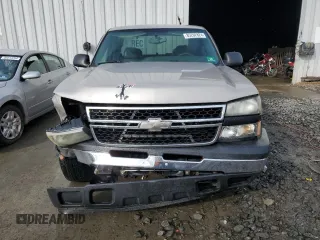 2006 Chevrolet Silverado 1500 Work Truck with VIN 1GCEC19X06Z285743, listed as a Copart auction lot 85202824 with 189,657 mi miles and Salvage Title. Bid and sale history available at carsss.com. Image 5.