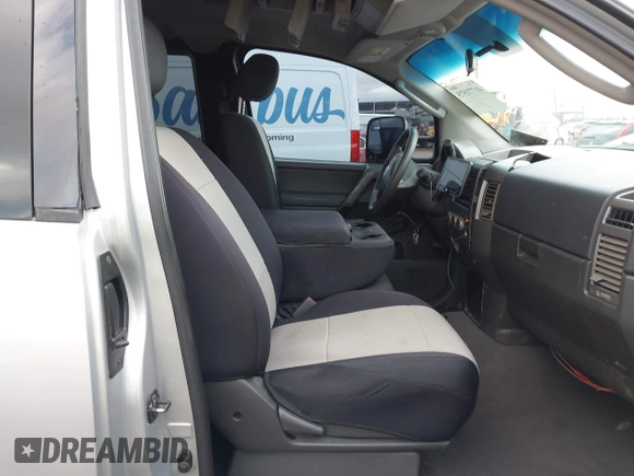 2006 Nissan Titan XE with VIN 1N6AA06B86N500376, listed as a IAAI auction lot 41771575 with 141,725 mi miles. Bid and sale history available at carsss.com. Image 5.