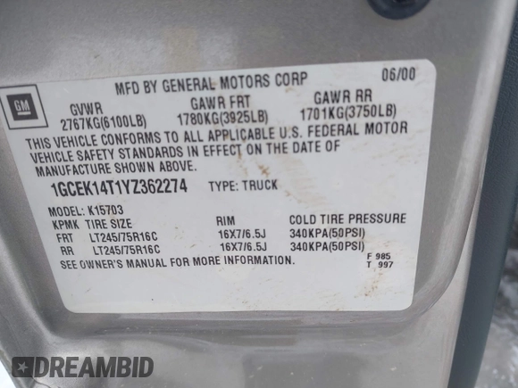 2000 Chevrolet Silverado 1500 with VIN 1GCEK14T1YZ362274, listed as a IAAI auction lot 41636856 with 136,879 mi miles. Bid and sale history available at carsss.com. Image 9.
