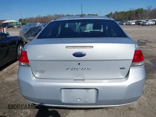 2008 Ford Focus SE with VIN 1FAHP33N48W114038, listed as a IAAI auction lot 41533744 with 143,065 mi miles. Bid and sale history available at carsss.com. Image 15.