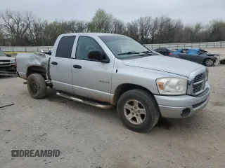 2008 Dodge 1500 SLT z VIN 1D7HA18N38S568092, wystawiony jako Copart lot #51118865 z przebiegiem 156 240 mil mil oraz Szkoda całkowita • Salvage title. Historia ofert i sprzedaży dostępna na DreamBid. Obrazek 4.