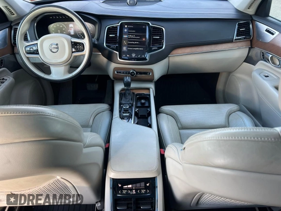 2016 Volvo XC90 T6 Inscription with VIN YV4A22PL4G1083914, listed as a Copart auction lot 52651025 with 178,477 mi miles and Clean Title. Bid and sale history available at carsss.com. Image 9.