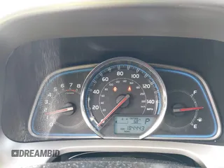 2013 Toyota RAV4 Limited with VIN 2T3DFREV1DW041490, listed as a IAAI auction lot 41757596 with 184,443 mi miles. Bid and sale history available at carsss.com. Image 7.