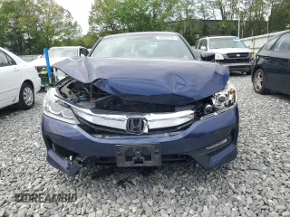 2016 Honda Accord Sport z VIN 1HGCR2F5XGA152794, wystawiony jako Copart lot #57497145 z przebiegiem 88 689 mil mil oraz Szkoda całkowita • Salvage title. Historia ofert i sprzedaży dostępna na DreamBid. Obrazek 5.
