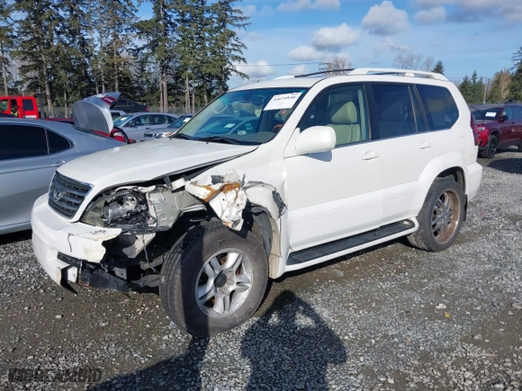 2003 Lexus GX 470 with VIN JTJBT20X330021757, listed as a IAAI auction lot 41695930 with 177,634 mi miles. Bid and sale history available at carsss.com. Image 2.