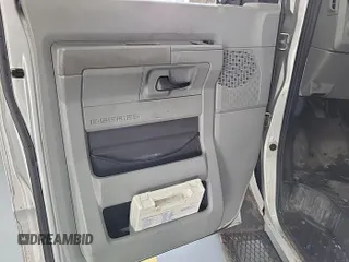 2011 Ford Econoline Passenger XL z VIN 1FBSS3BL1BDA81313, wystawiony jako IAAI lot #42535578 z przebiegiem 264 403 mil mil oraz . Historia ofert i sprzedaży dostępna na DreamBid. Obrazek 3.