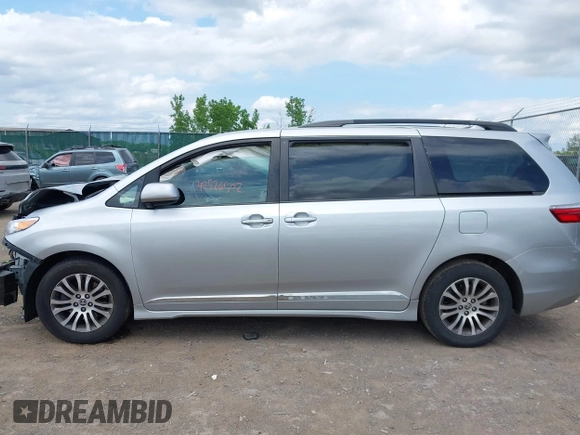 2020 Toyota Sienna XLE Auto Access Seat с VIN 5TDYZ3DC9LS080706, выставлен на аукционе IAAI как лот 42526502 с пробегом 43 016 миль миль и . История ставок и продаж доступна на DreamBid. Изображение 13.