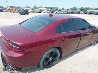 2017 Dodge Charger SXT with VIN 2C3CDXHGXHH528670, listed as a IAAI auction lot 39954763 with NaN miles. Bid and sale history available at carsss.com. Image 4.