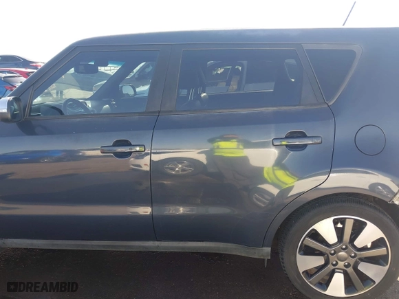 2015 Kia Soul ! with VIN KNDJX3A57F7198121, listed as a IAAI auction lot 41958392 with 54,057 mi miles. Bid and sale history available at carsss.com. Image 15.